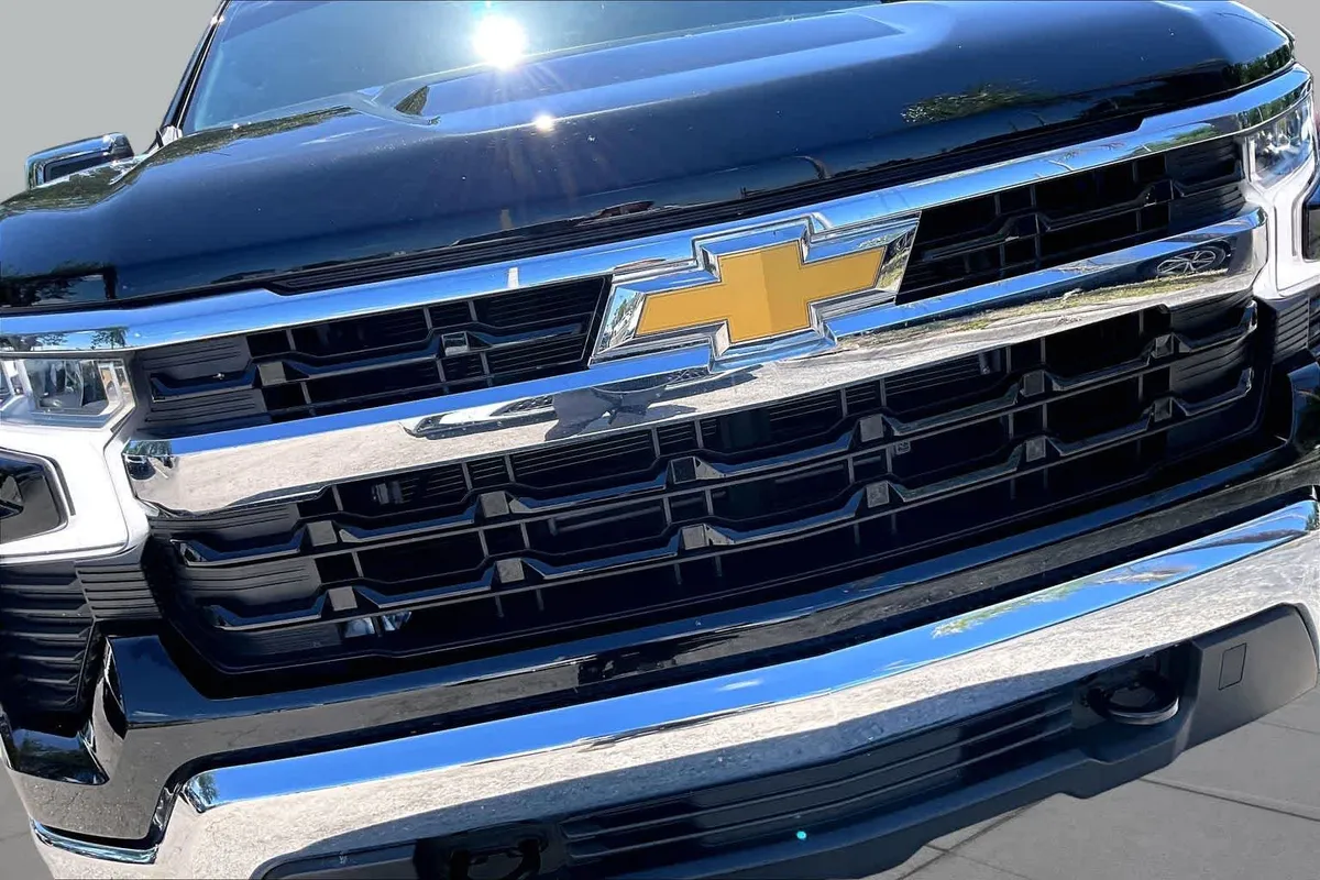 2024 Chevrolet Silverado 1500 LT thumbnail 30