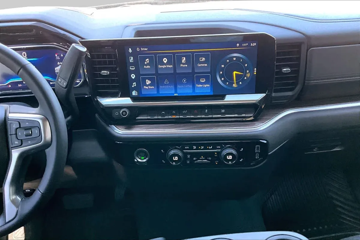 2024 Chevrolet Silverado 1500 LT thumbnail 7