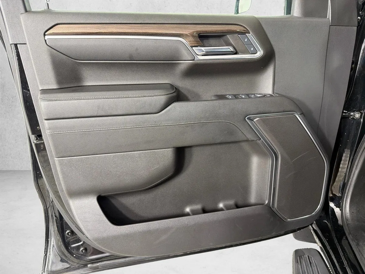2024 Chevrolet Silverado 1500 LT thumbnail 10