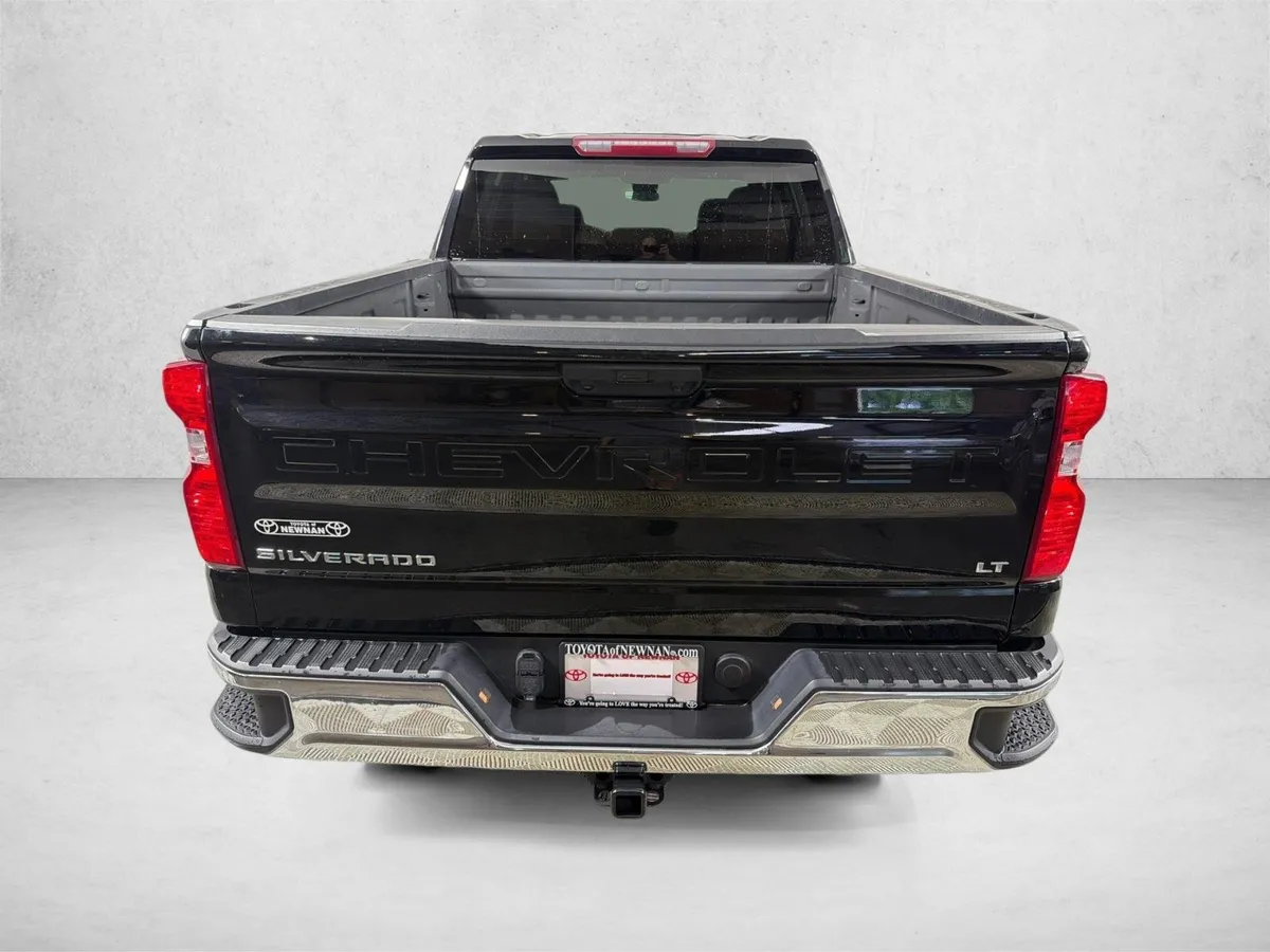 2024 Chevrolet Silverado 1500 LT thumbnail 4