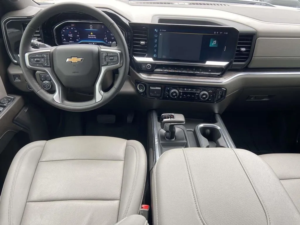 2024 Chevrolet Silverado 1500 LTZ thumbnail 11