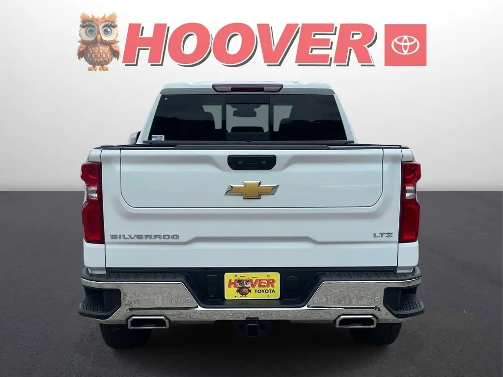 2024 Chevrolet Silverado 1500 LTZ thumbnail 3
