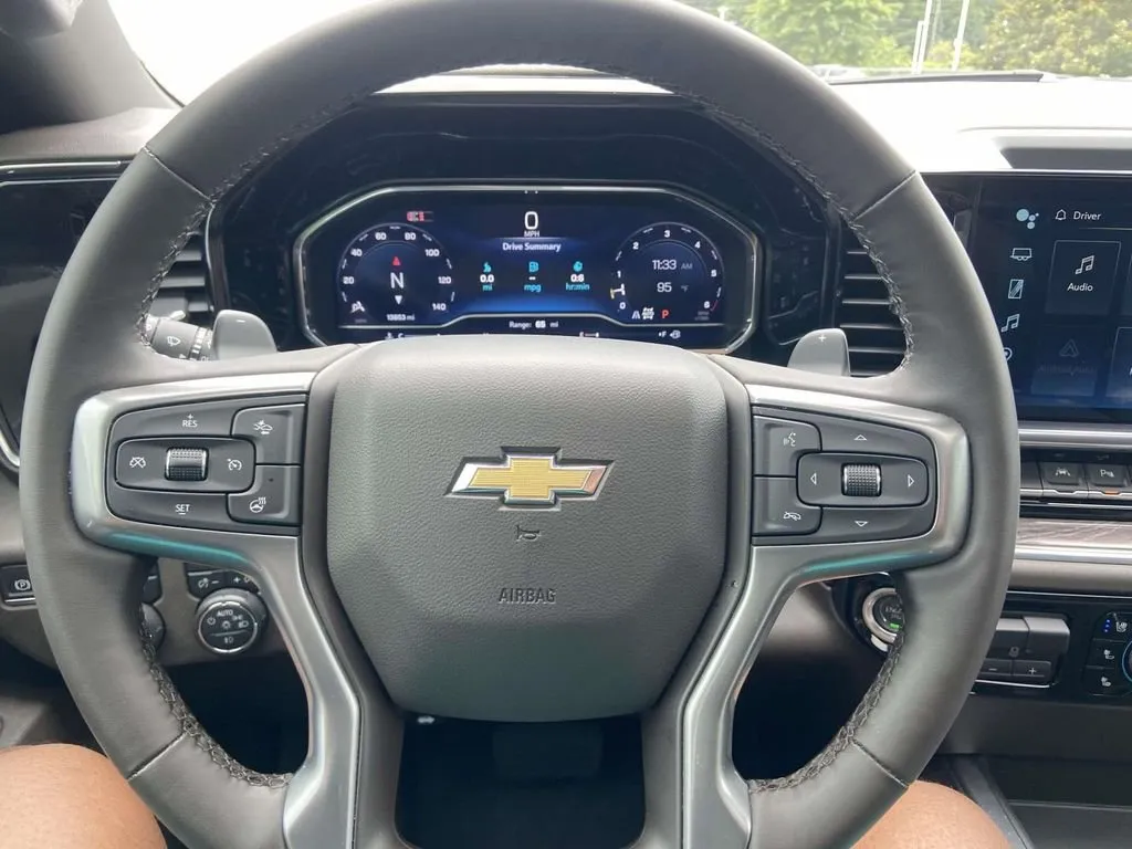 2024 Chevrolet Silverado 1500 LTZ thumbnail 36