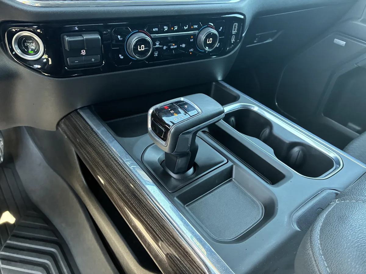 2024 Chevrolet Silverado 1500 RST thumbnail 34