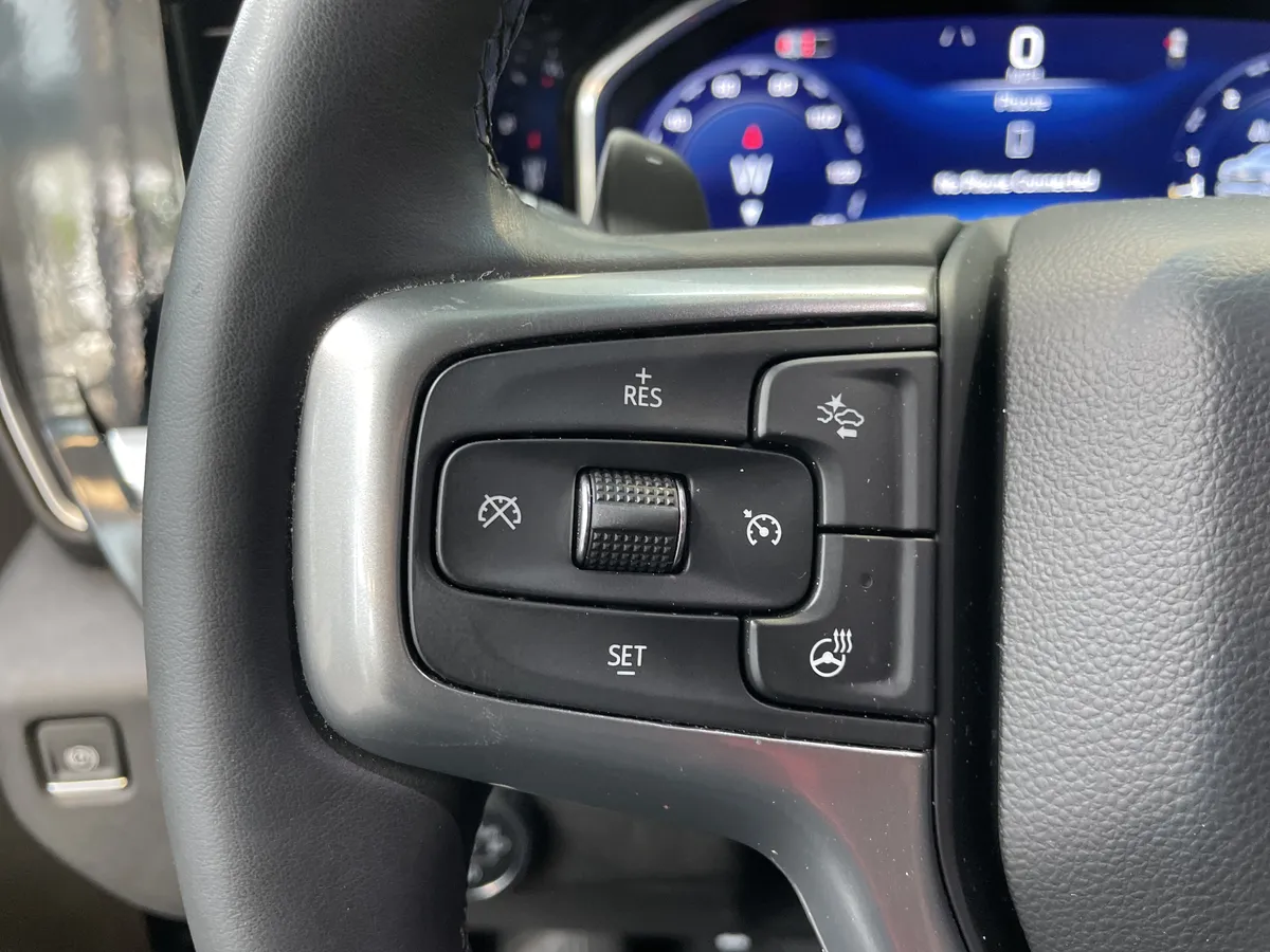 2024 Chevrolet Silverado 1500 RST thumbnail 19