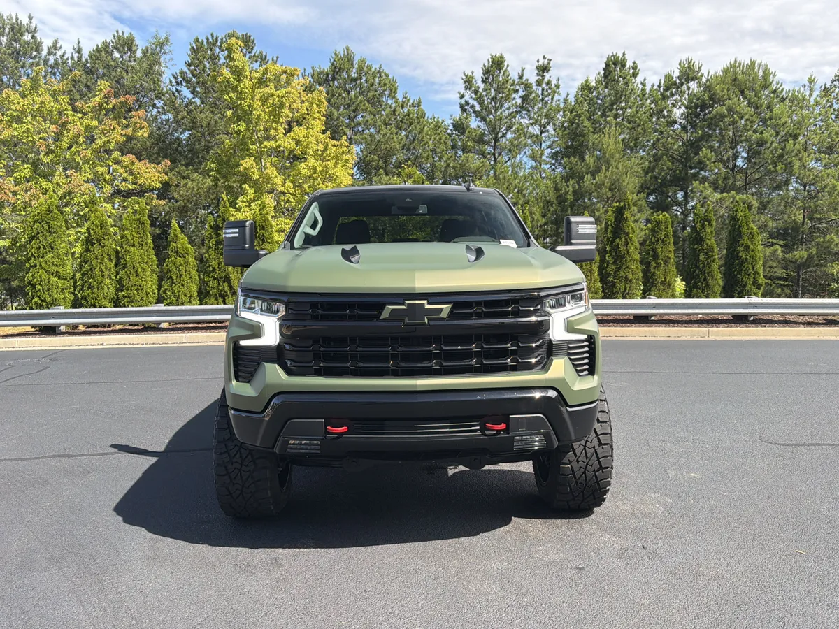 2024 Chevrolet Silverado 1500 RST thumbnail 11