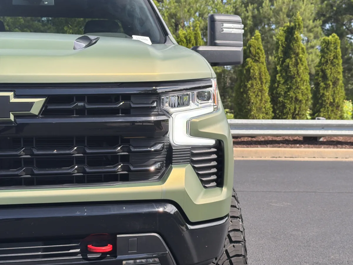 2024 Chevrolet Silverado 1500 RST thumbnail 19