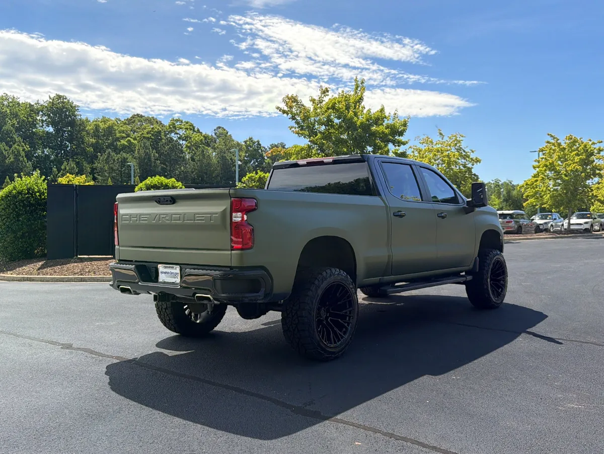 2024 Chevrolet Silverado 1500 RST thumbnail 2