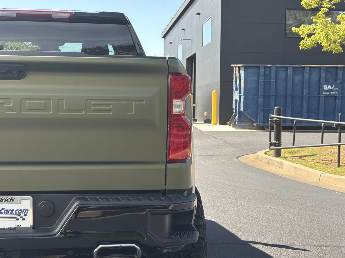 2024 Chevrolet Silverado 1500 RST thumbnail 22