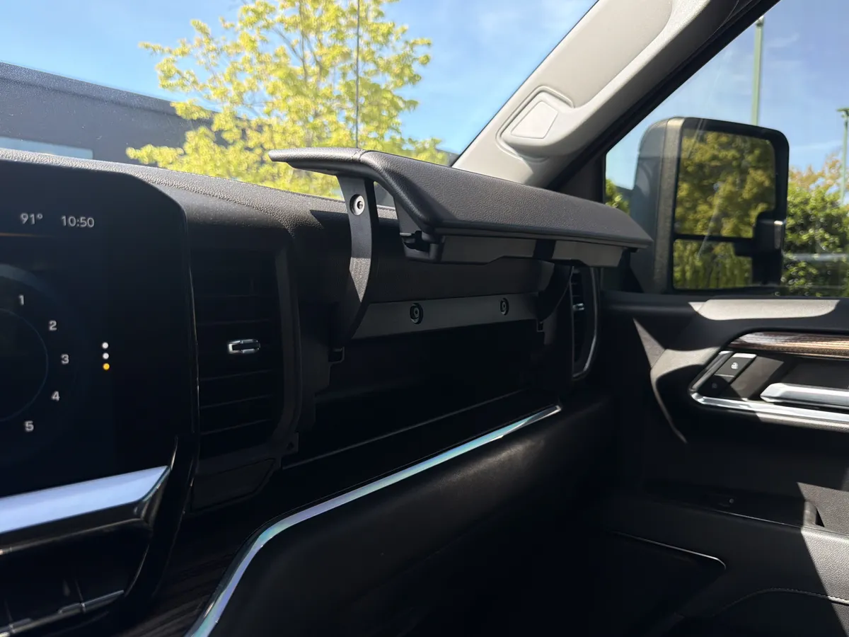 2024 Chevrolet Silverado 1500 RST thumbnail 47