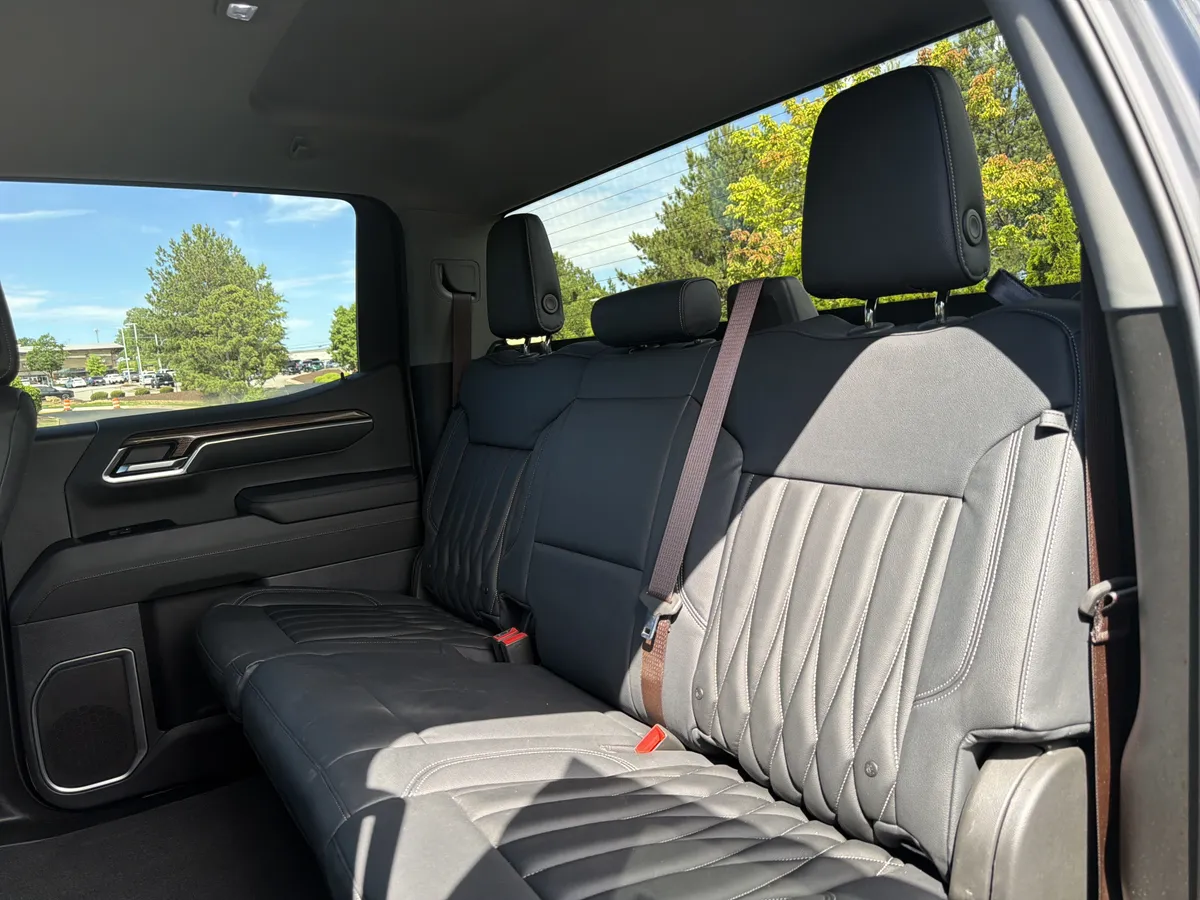 2024 Chevrolet Silverado 1500 RST thumbnail 7