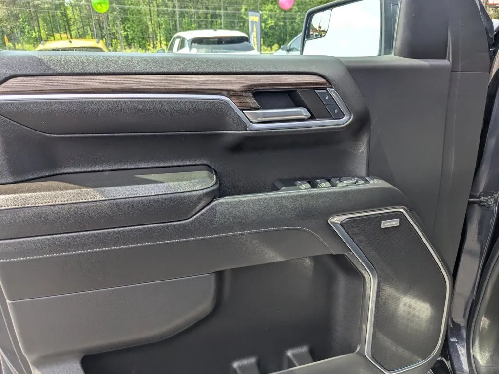 2024 Chevrolet Silverado 1500 RST thumbnail 11