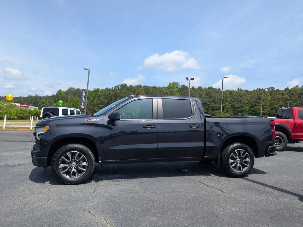 2024 Chevrolet Silverado 1500 RST thumbnail 8