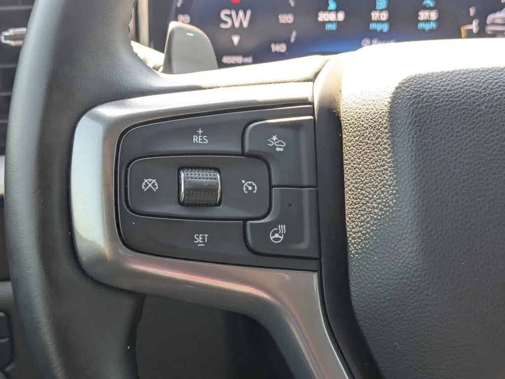 2024 Chevrolet Silverado 1500 RST thumbnail 23