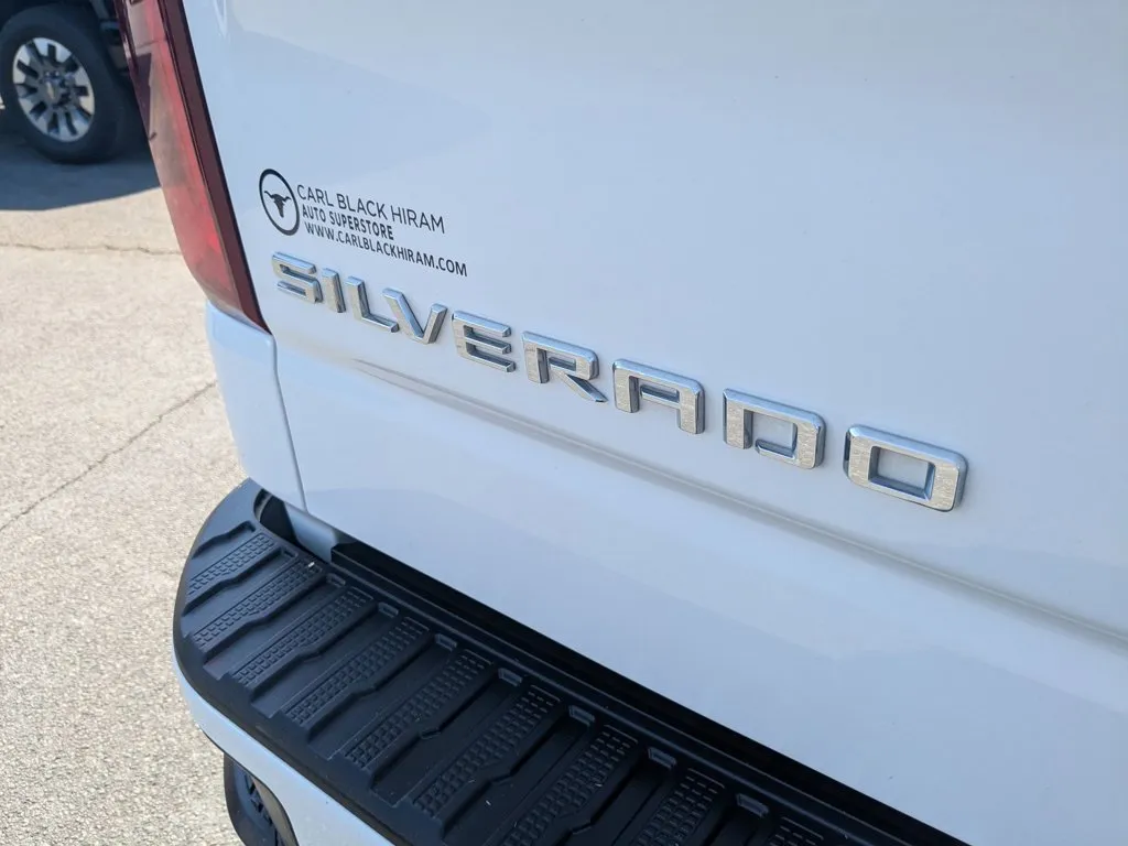2024 Chevrolet Silverado 1500 RST thumbnail 29