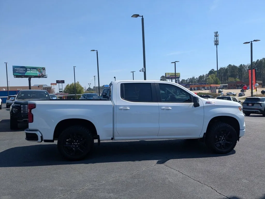 2024 Chevrolet Silverado 1500 RST thumbnail 4