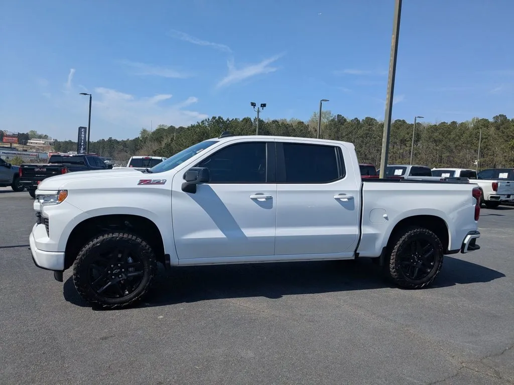 2024 Chevrolet Silverado 1500 RST thumbnail 8