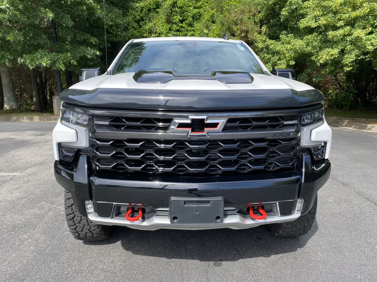 2024 Chevrolet Silverado 1500 ZR2 thumbnail 2