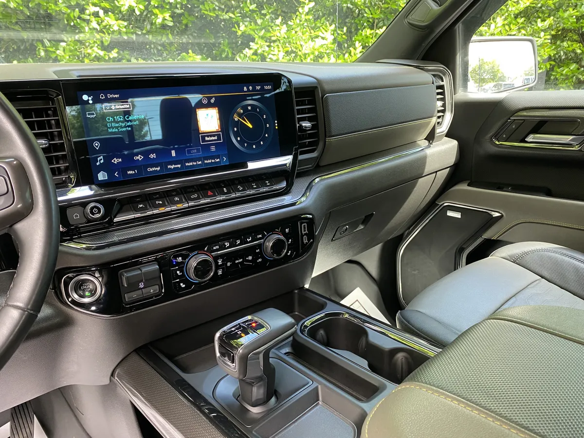 2024 Chevrolet Silverado 1500 ZR2 thumbnail 24