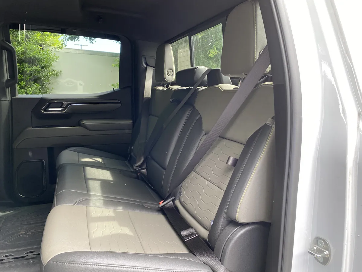 2024 Chevrolet Silverado 1500 ZR2 thumbnail 40