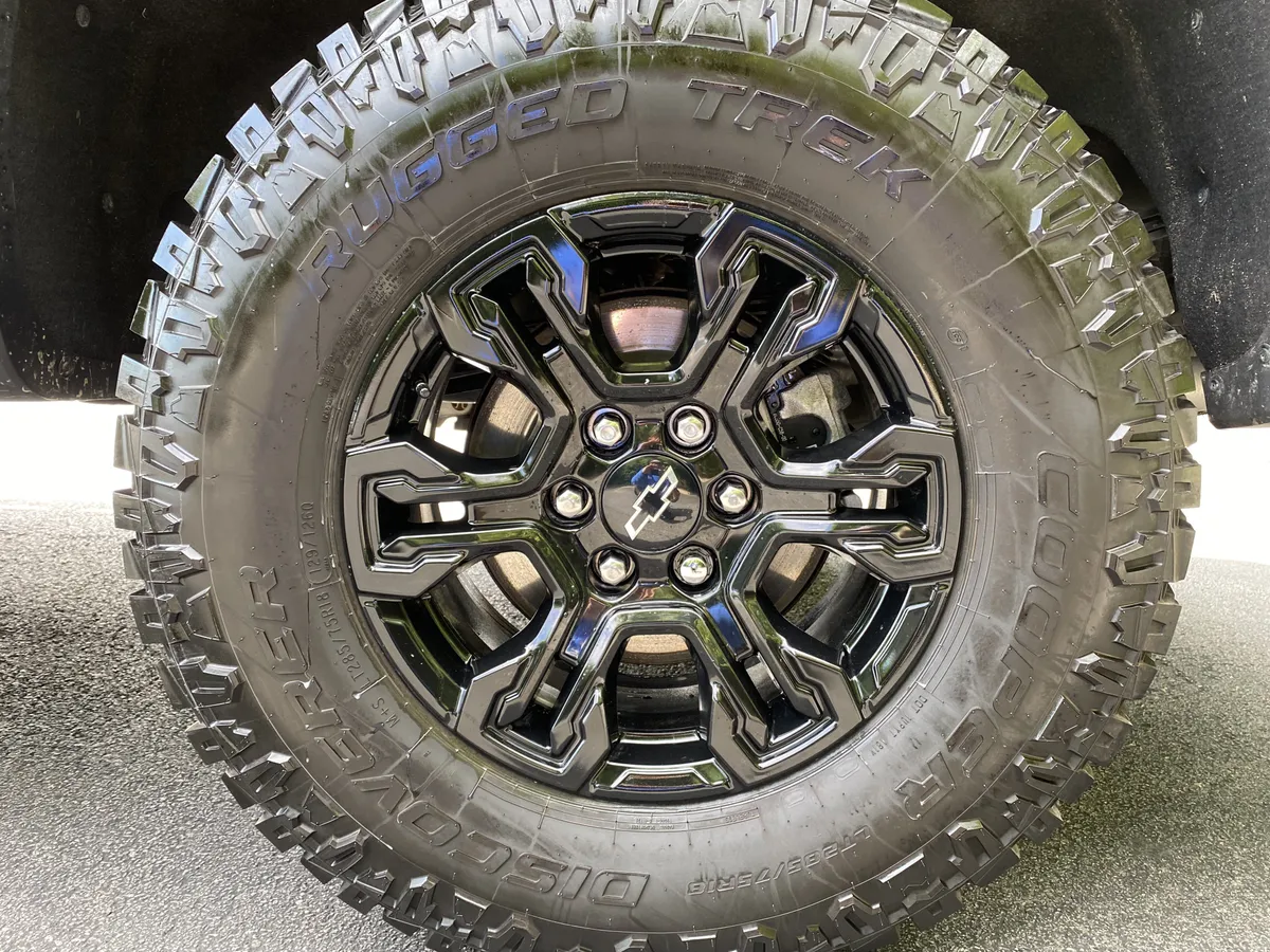 2024 Chevrolet Silverado 1500 ZR2 thumbnail 49
