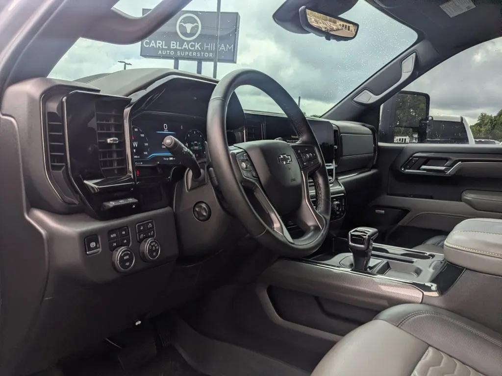2024 Chevrolet Silverado 1500 ZR2 thumbnail 14