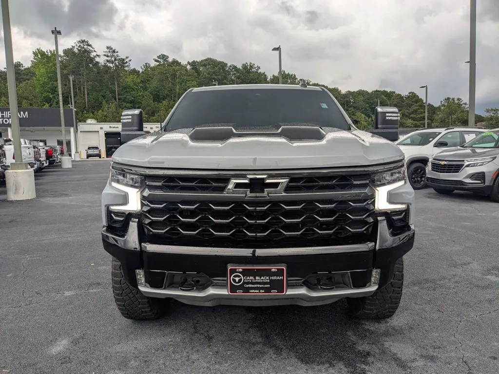 2024 Chevrolet Silverado 1500 ZR2 thumbnail 2