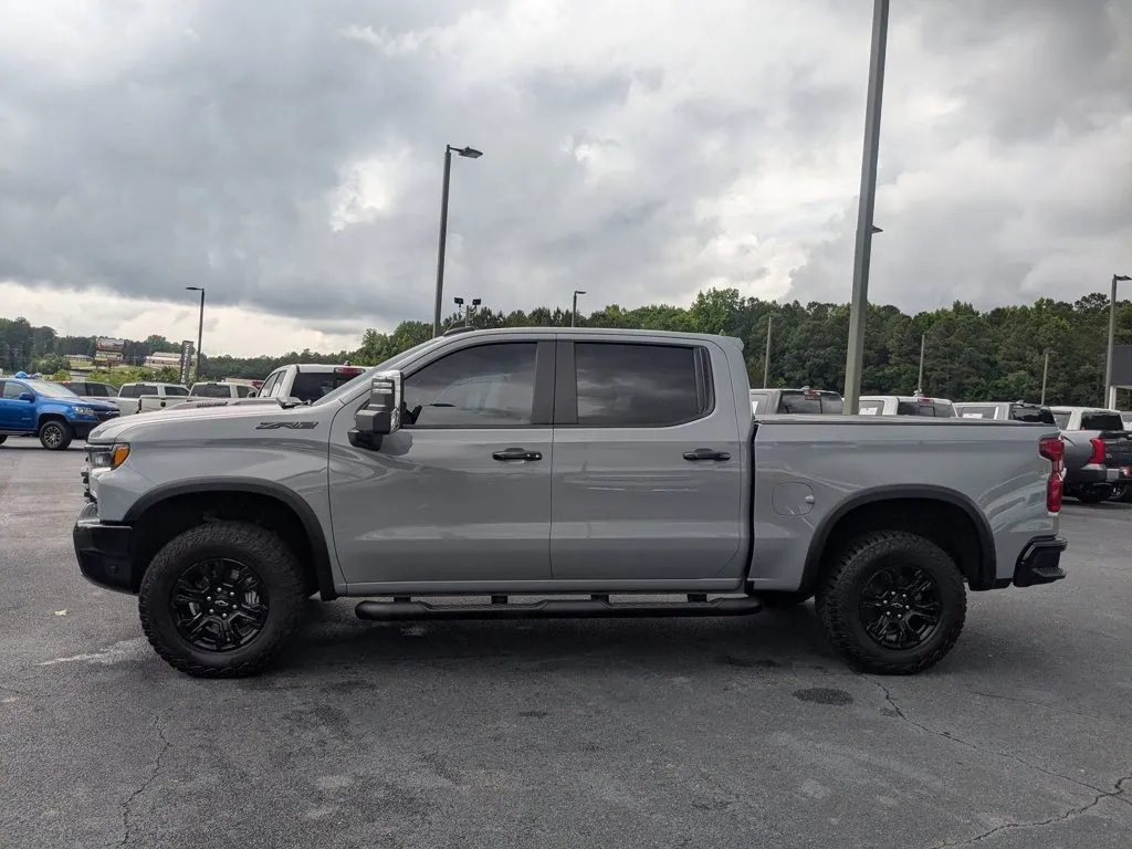 2024 Chevrolet Silverado 1500 ZR2 thumbnail 8
