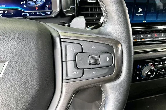 2024 Chevrolet Silverado 1500 ZR2 thumbnail 11
