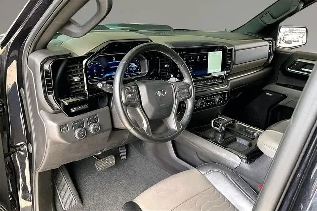2024 Chevrolet Silverado 1500 ZR2 thumbnail 14