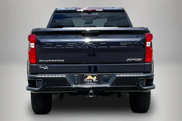 2024 Chevrolet Silverado 1500 ZR2 thumbnail 6