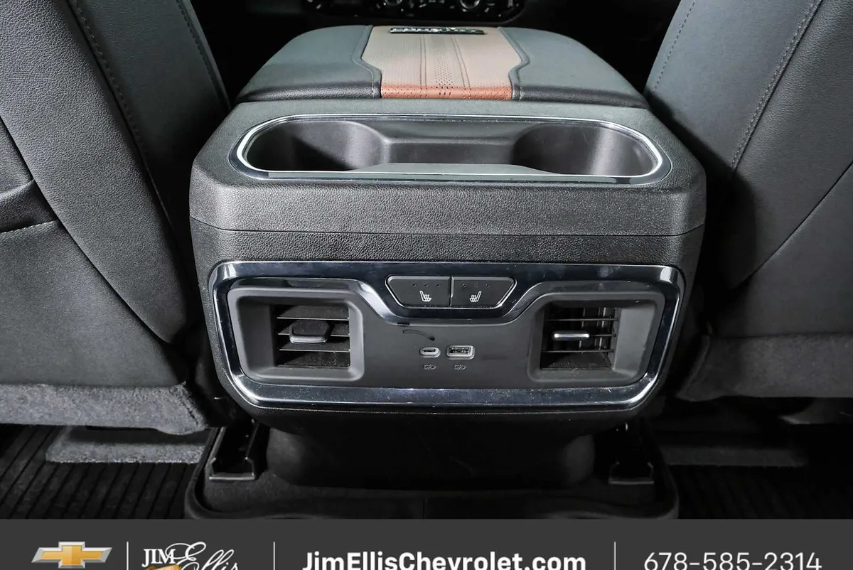 2024 Chevrolet Silverado 2500 HD High Country thumbnail 19