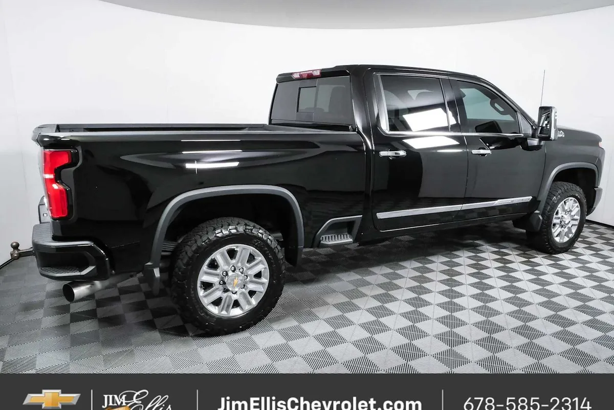 2024 Chevrolet Silverado 2500 HD High Country thumbnail 2