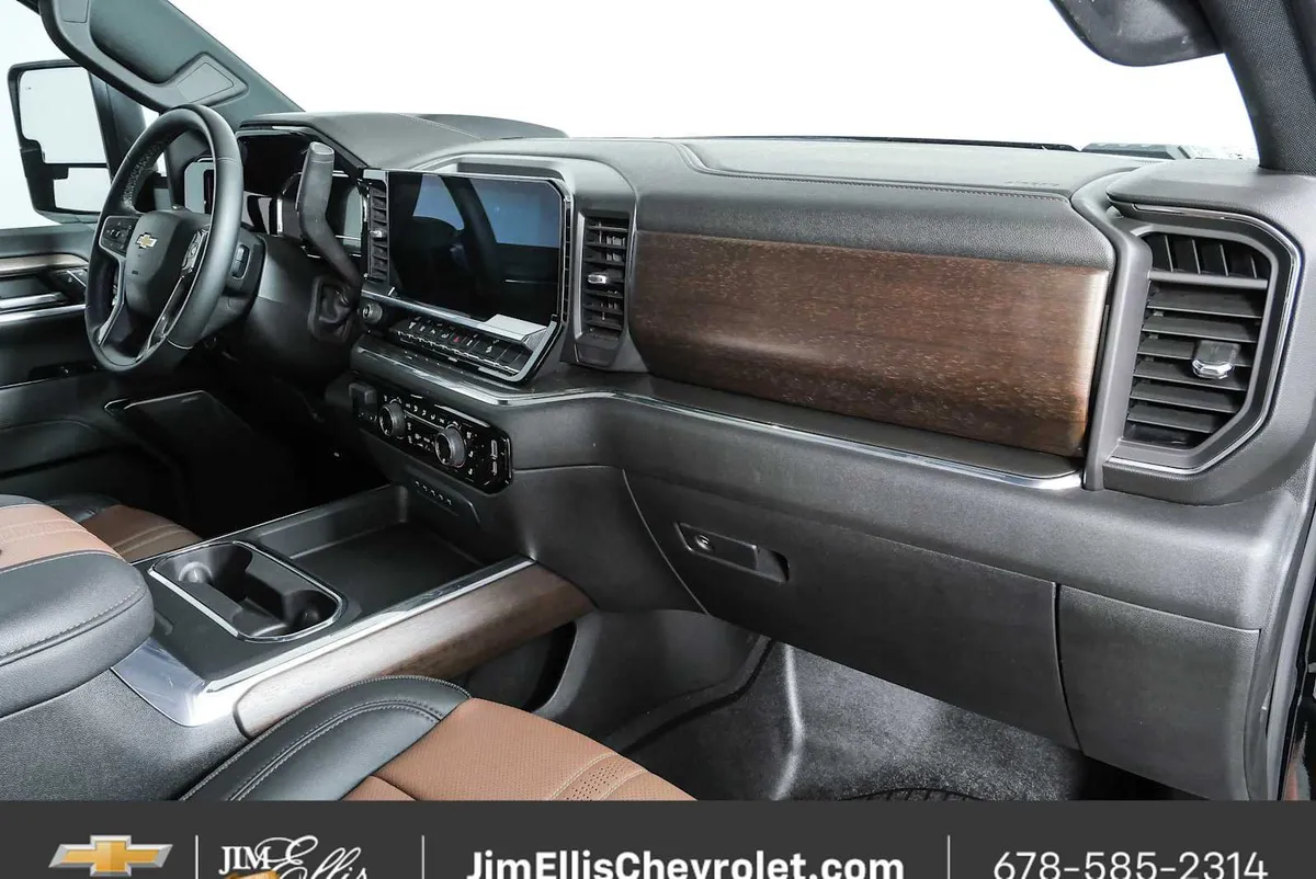 2024 Chevrolet Silverado 2500 HD High Country thumbnail 24