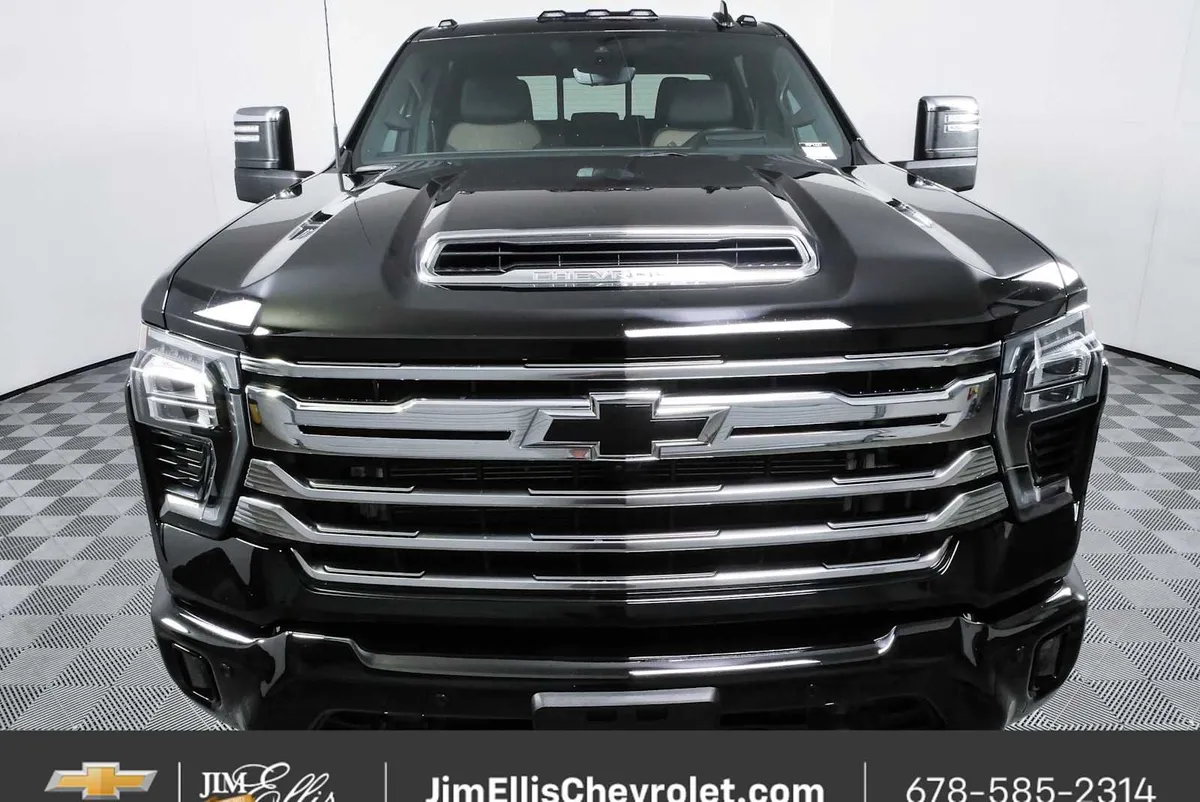 2024 Chevrolet Silverado 2500 HD High Country thumbnail 27