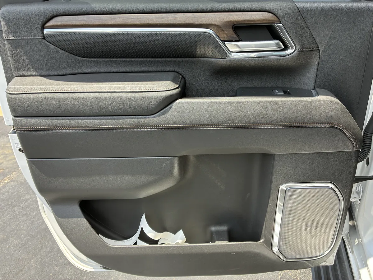 2024 Chevrolet Silverado 2500 HD High Country thumbnail 21