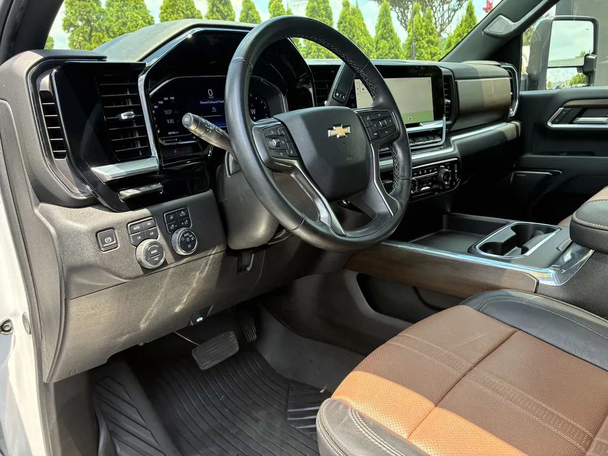 2024 Chevrolet Silverado 2500 HD High Country thumbnail 24