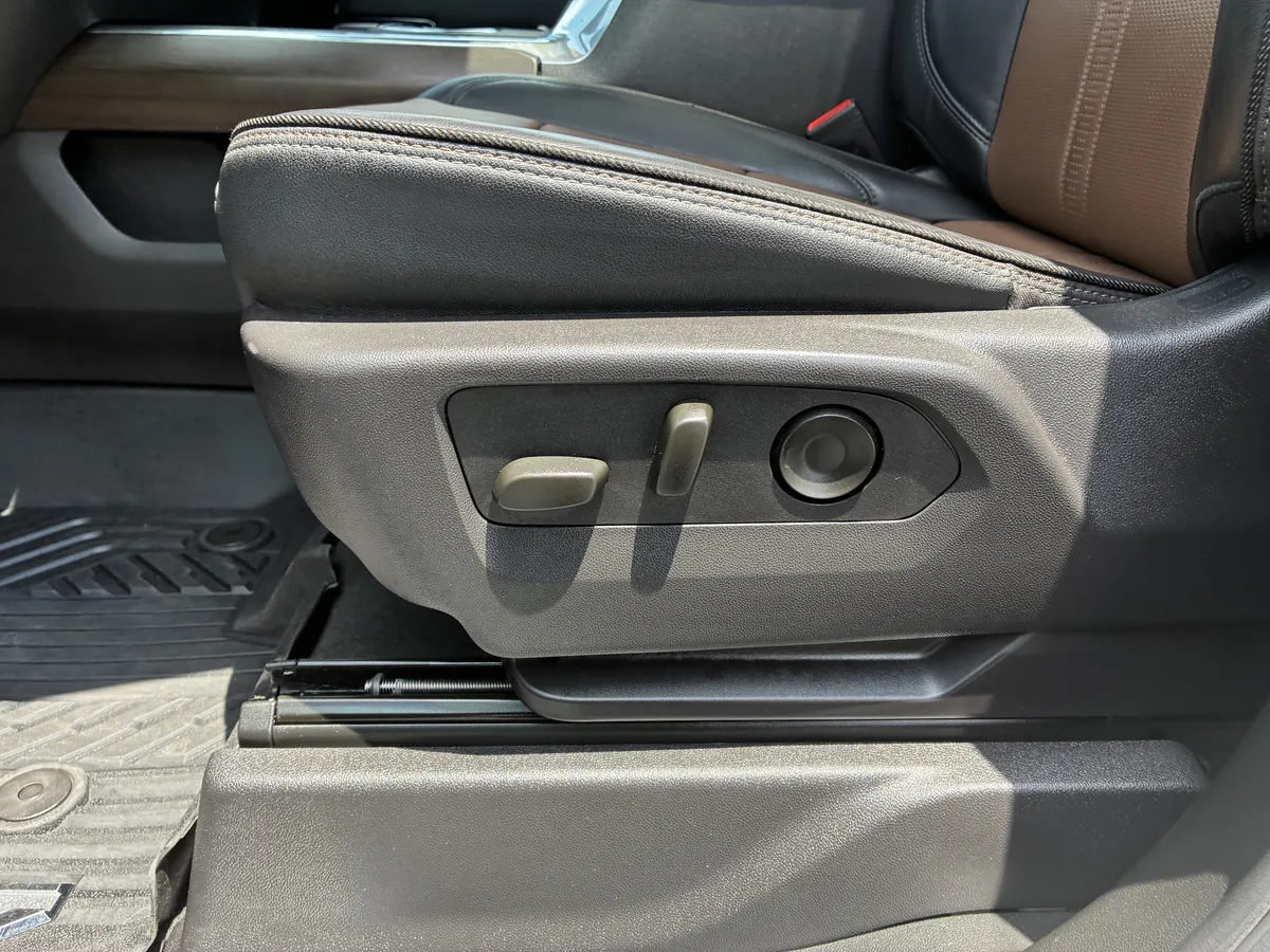 2024 Chevrolet Silverado 2500 HD High Country thumbnail 30