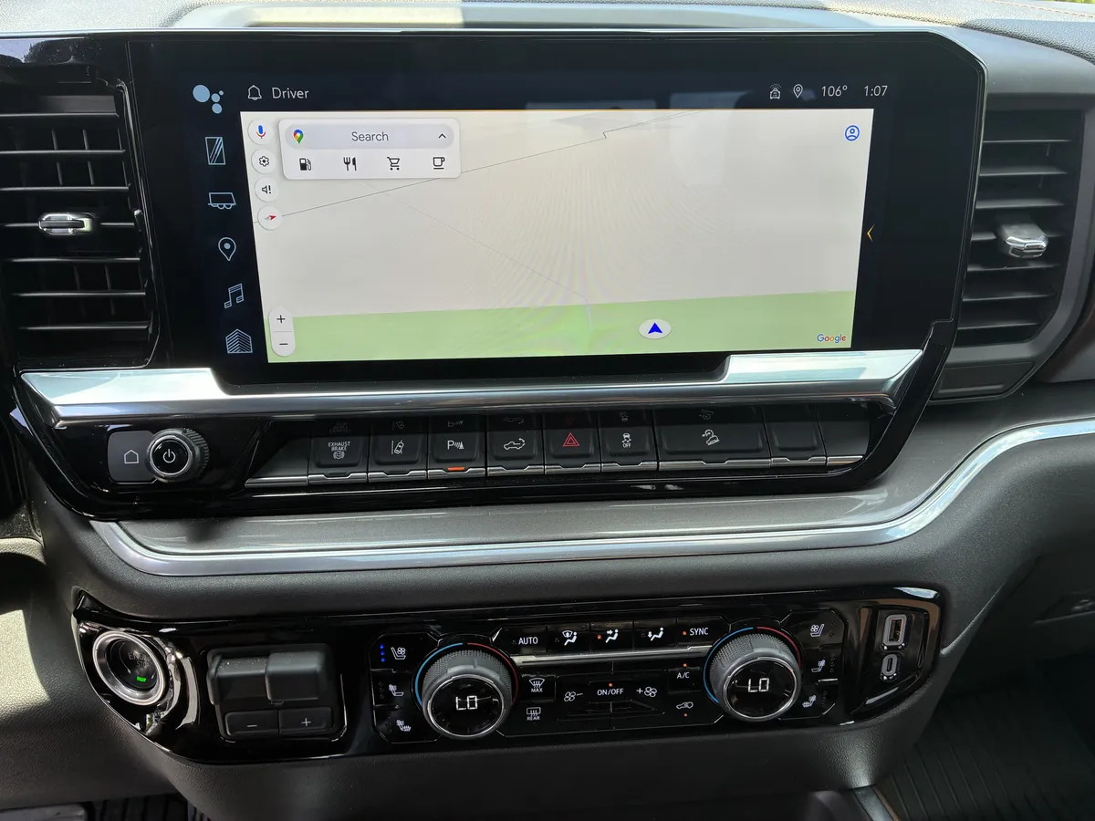 2024 Chevrolet Silverado 2500 HD High Country thumbnail 31
