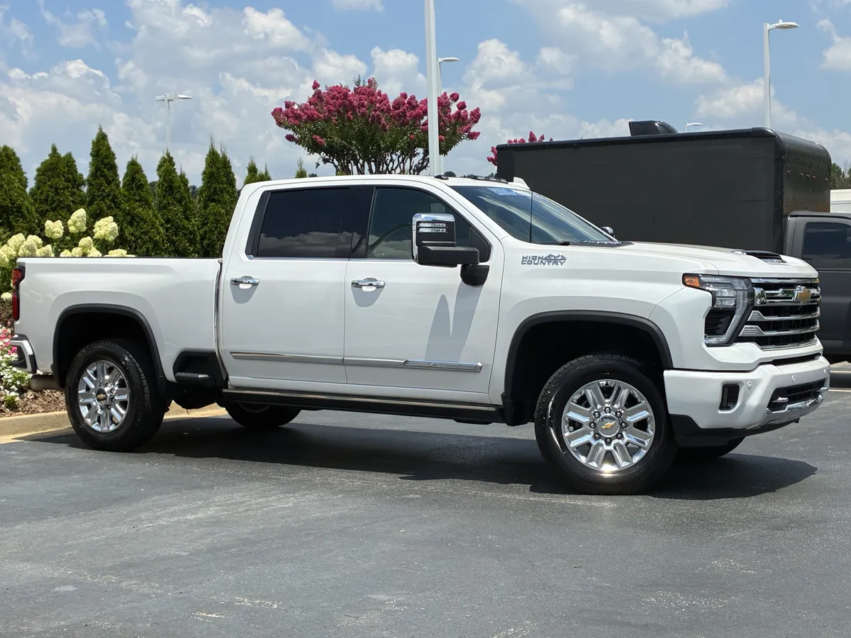 2024 Chevrolet Silverado 2500 HD High Country thumbnail 5