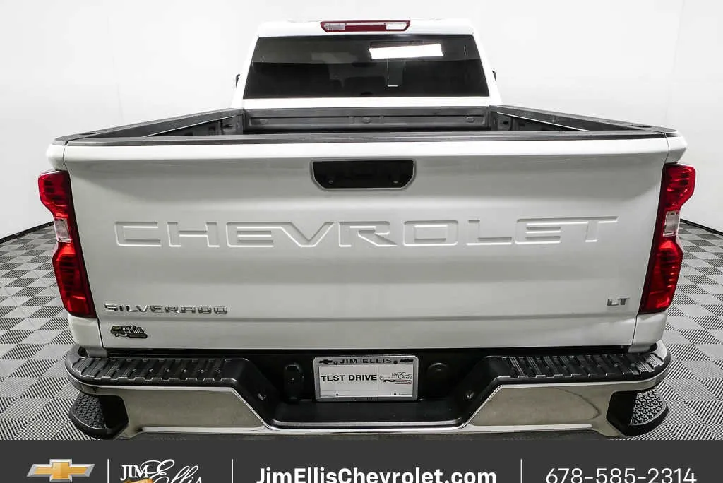2024 Chevrolet Silverado 2500 HD LT thumbnail 24