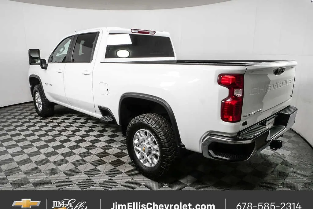 2024 Chevrolet Silverado 2500 HD LT thumbnail 25
