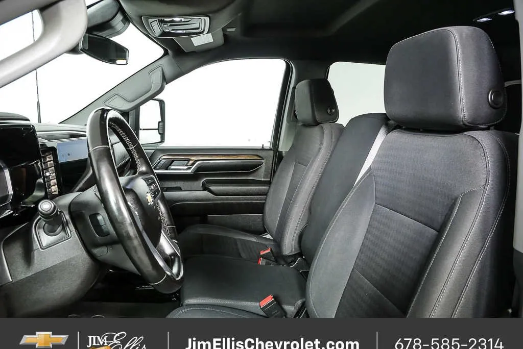 2024 Chevrolet Silverado 2500 HD LT thumbnail 5