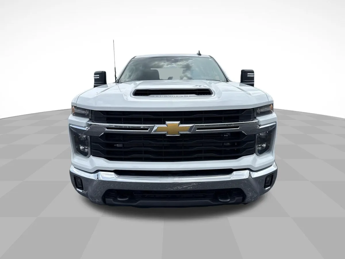 2024 Chevrolet Silverado 2500 HD LT thumbnail 2