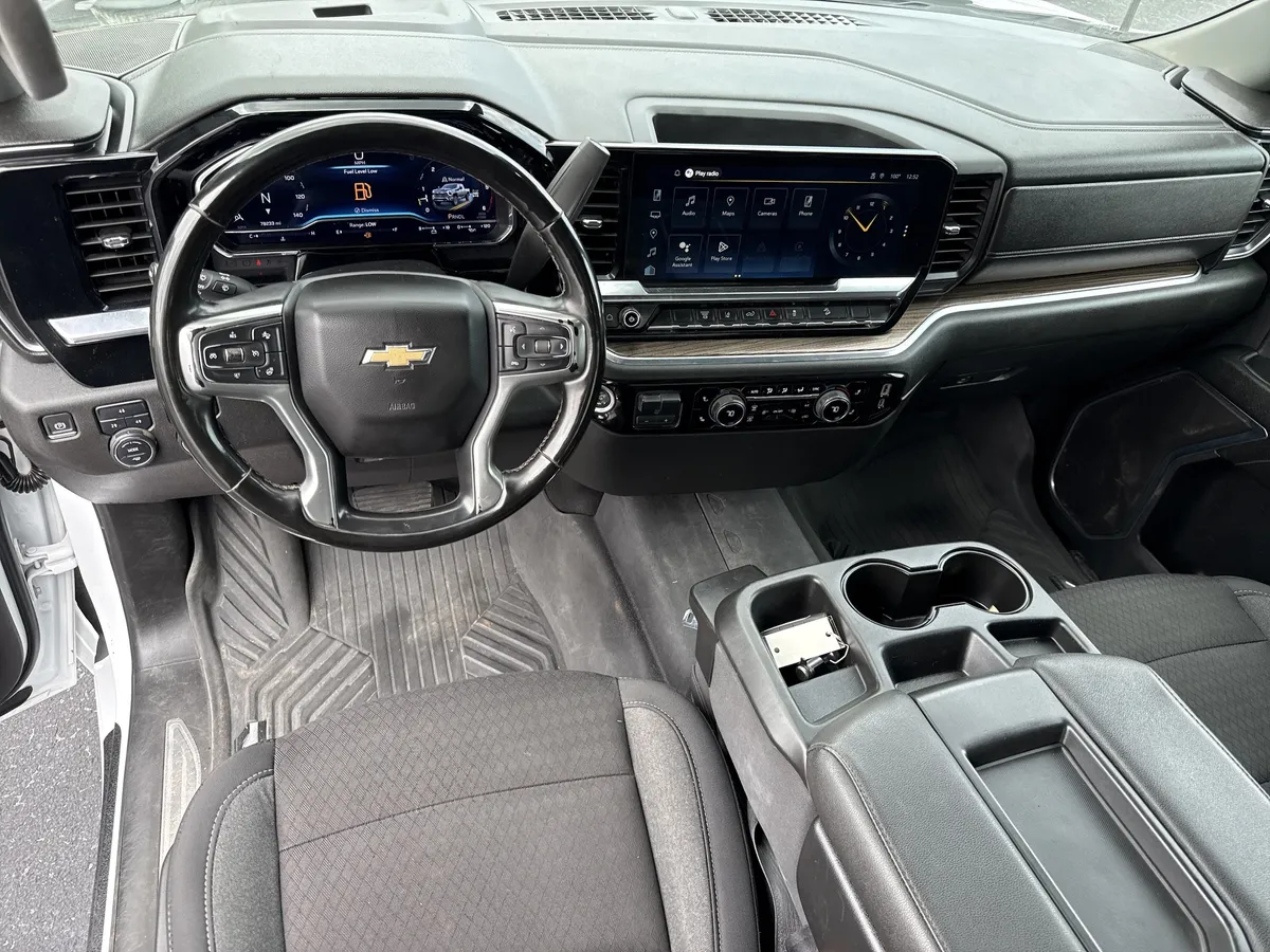 2024 Chevrolet Silverado 2500 HD LT thumbnail 21
