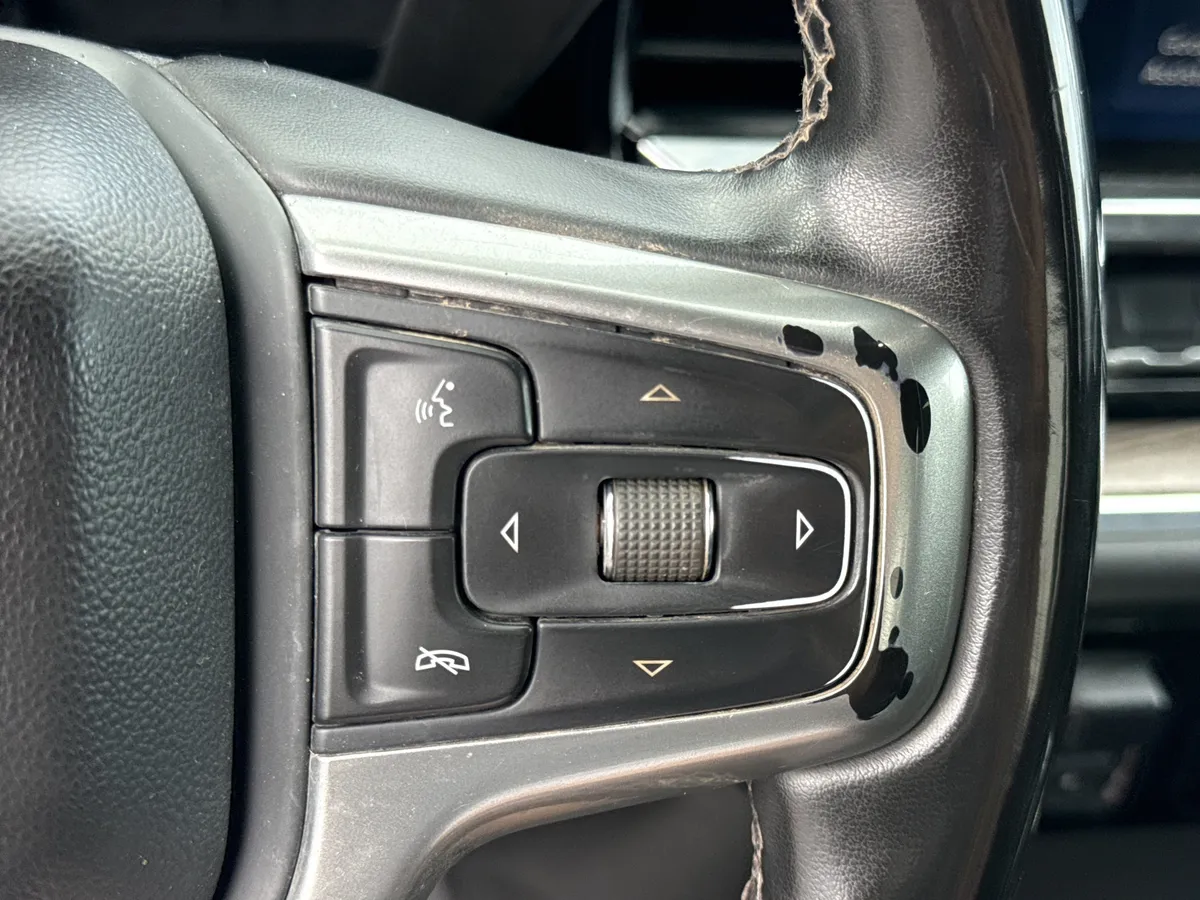 2024 Chevrolet Silverado 2500 HD LT thumbnail 24