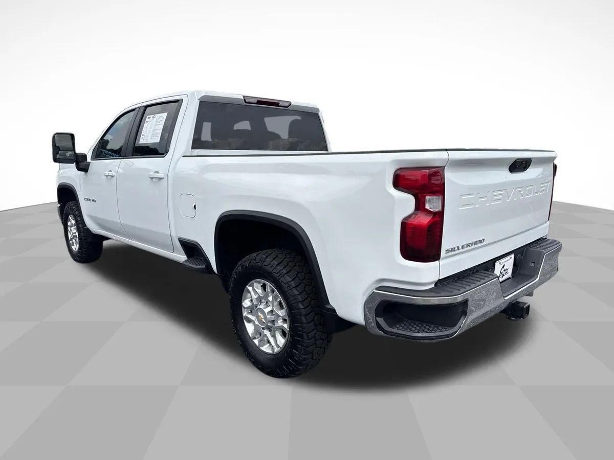 2024 Chevrolet Silverado 2500 HD LT thumbnail 7