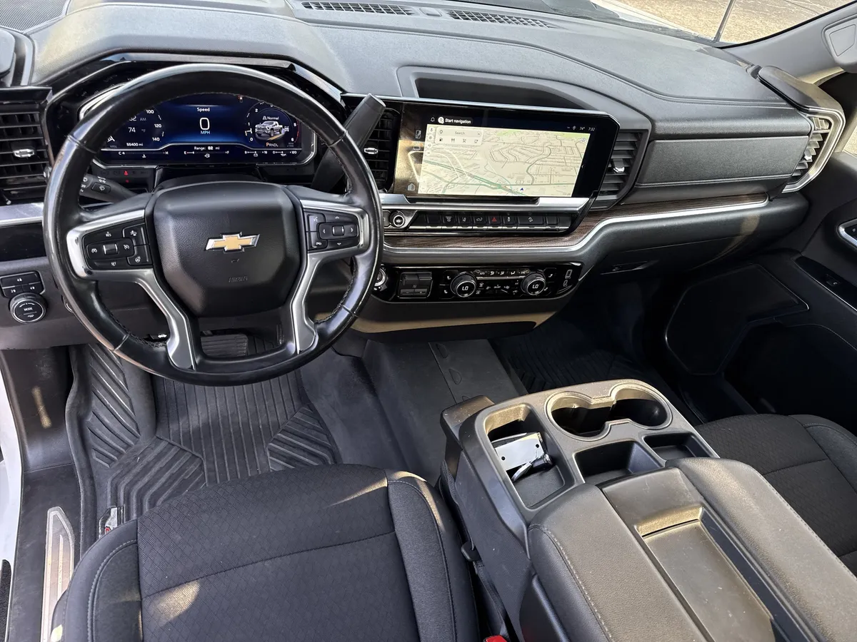 2024 Chevrolet Silverado 2500 HD LT thumbnail 20