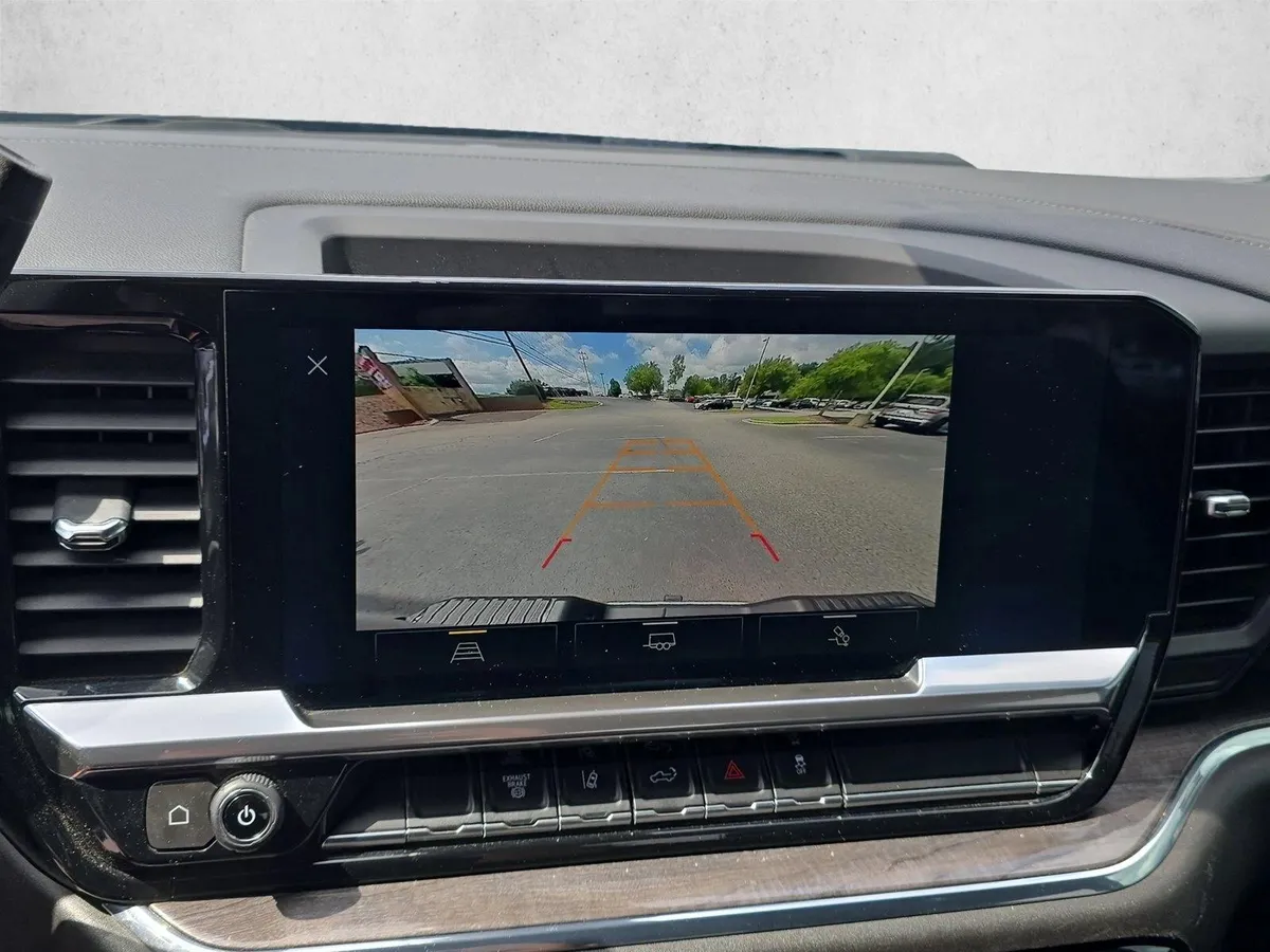 2024 Chevrolet Silverado 2500 HD LTZ thumbnail 15