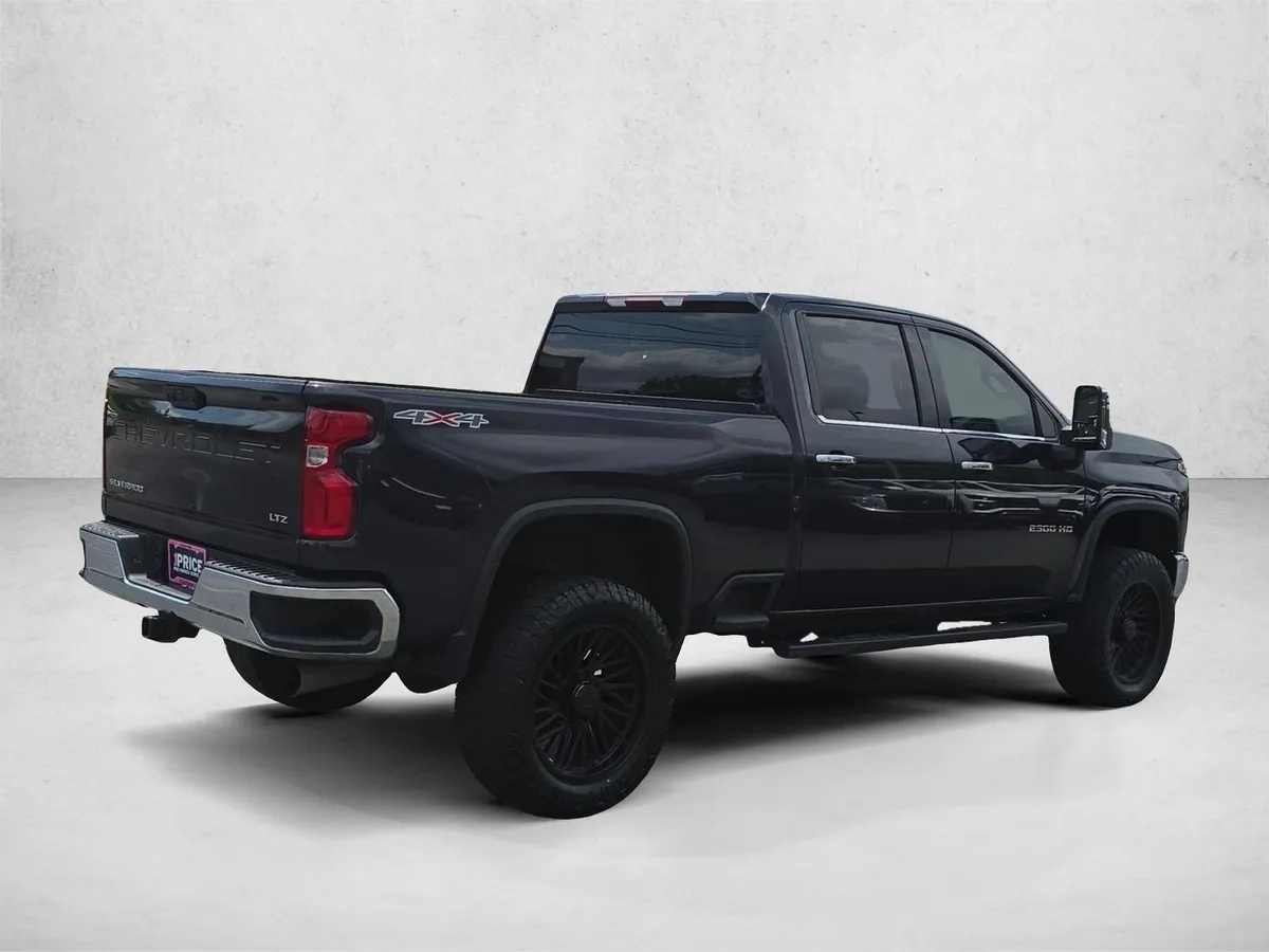 2024 Chevrolet Silverado 2500 HD LTZ thumbnail 5